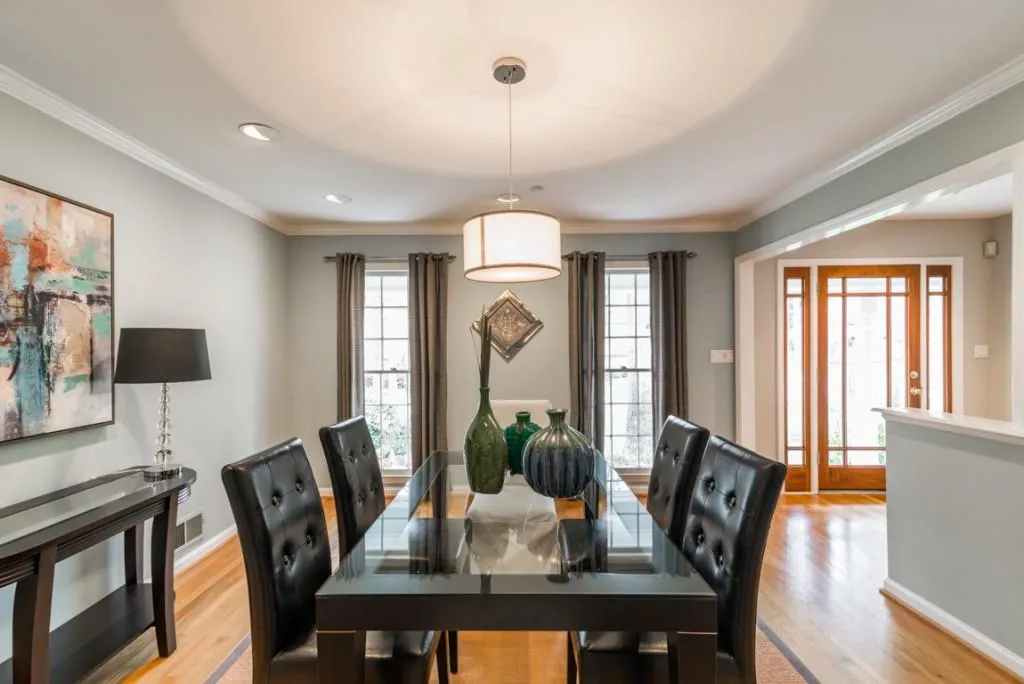 135 Dunhill Court, Sandy Springs, Georgia 30328, 5 Bedrooms Bedrooms, ,3 BathroomsBathrooms,Residential,Sold,135 Dunhill Court,5819333