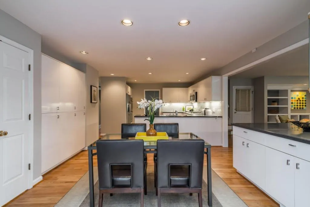 135 Dunhill Court, Sandy Springs, Georgia 30328, 5 Bedrooms Bedrooms, ,3 BathroomsBathrooms,Residential,Sold,135 Dunhill Court,5819333