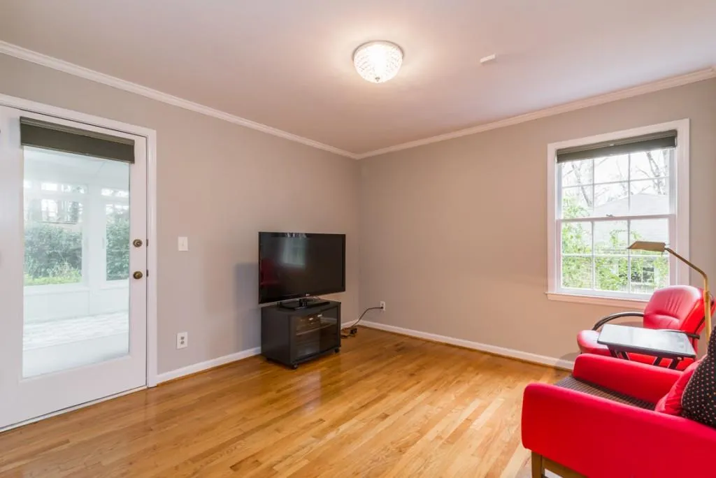 135 Dunhill Court, Sandy Springs, Georgia 30328, 5 Bedrooms Bedrooms, ,3 BathroomsBathrooms,Residential,Sold,135 Dunhill Court,5819333