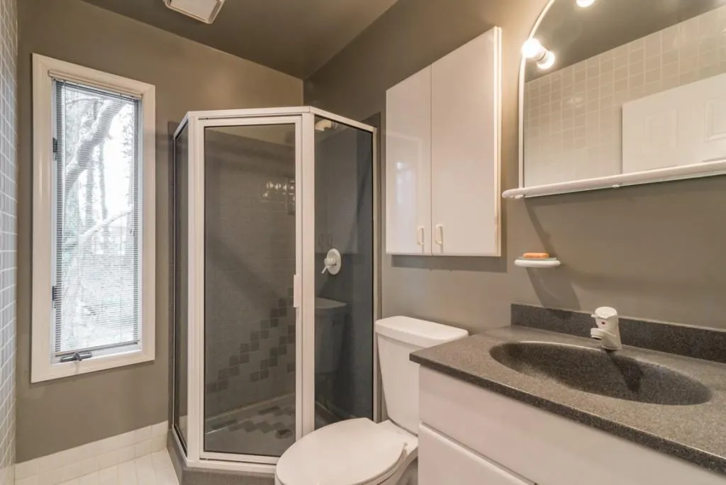 135 Dunhill Court, Sandy Springs, Georgia 30328, 5 Bedrooms Bedrooms, ,3 BathroomsBathrooms,Residential,Sold,135 Dunhill Court,5819333