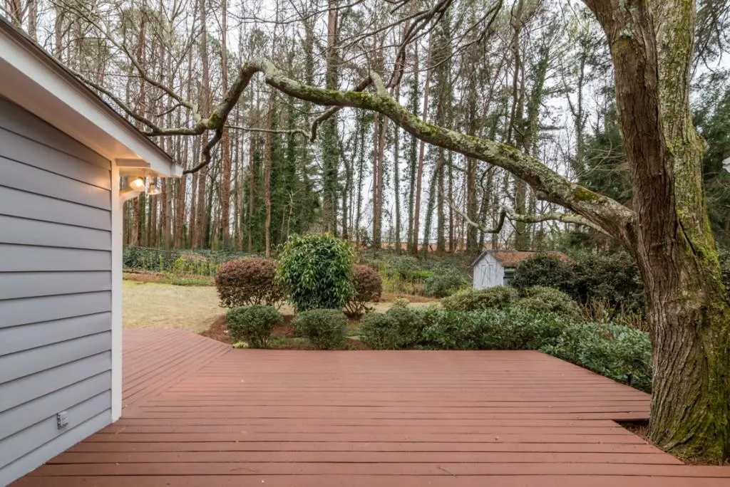 135 Dunhill Court, Sandy Springs, Georgia 30328, 5 Bedrooms Bedrooms, ,3 BathroomsBathrooms,Residential,Sold,135 Dunhill Court,5819333