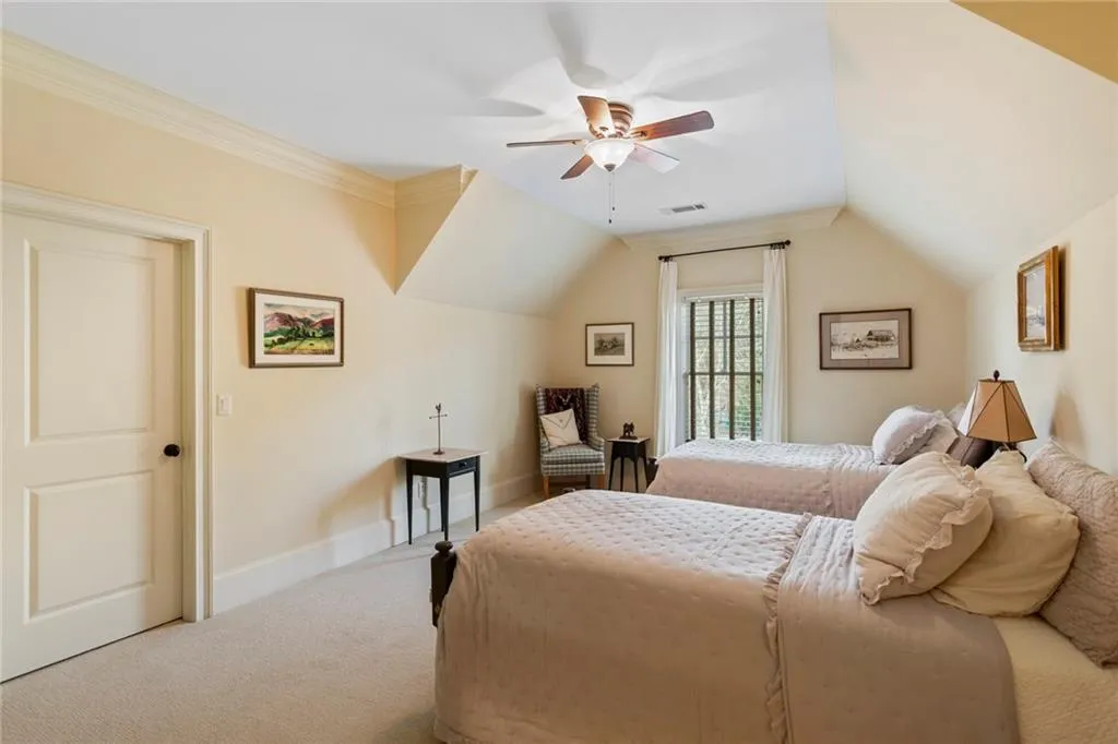 5585 Long Island Drive Nw, Atlanta, Georgia 30327, 4 Bedrooms Bedrooms, ,4 BathroomsBathrooms,Residential,Sold,5585 Long Island Drive Nw,6859751
