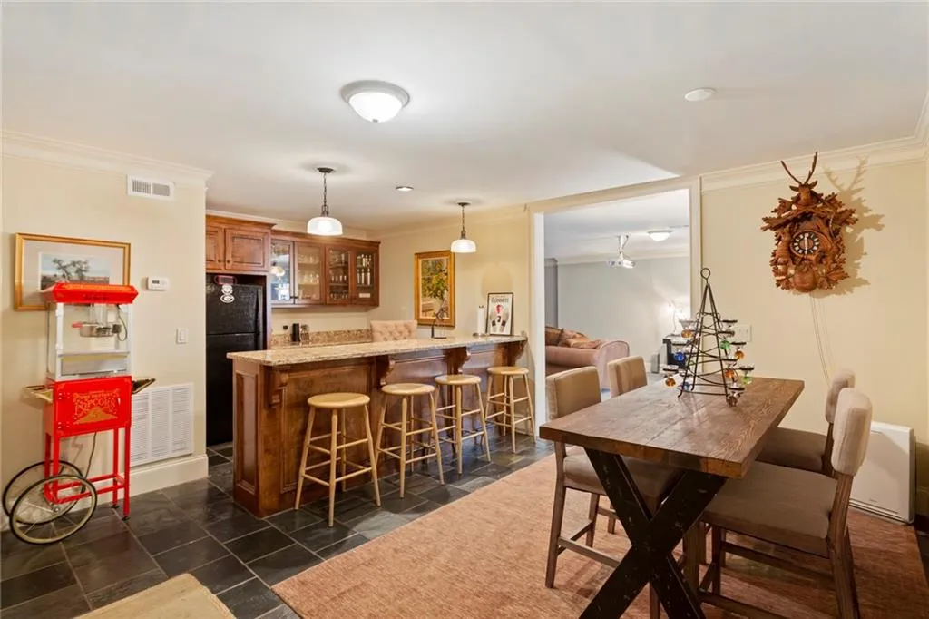 5585 Long Island Drive Nw, Atlanta, Georgia 30327, 4 Bedrooms Bedrooms, ,4 BathroomsBathrooms,Residential,Sold,5585 Long Island Drive Nw,6859751