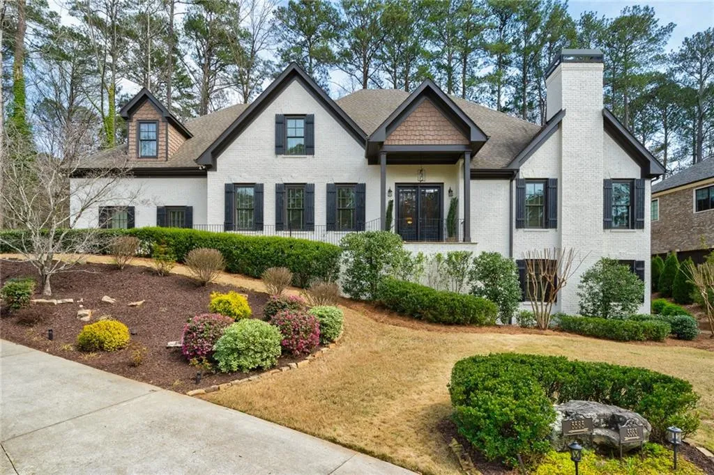 5585 Long Island Drive Nw, Atlanta, Georgia 30327, 4 Bedrooms Bedrooms, ,4 BathroomsBathrooms,Residential,Sold,5585 Long Island Drive Nw,6859751