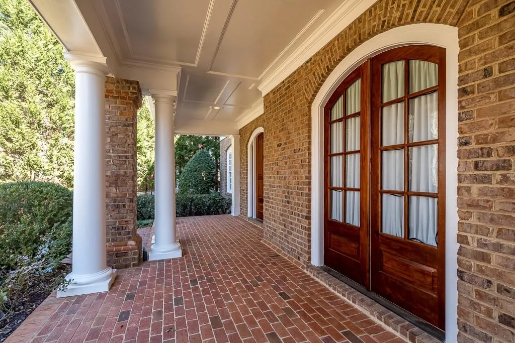 22 Ball Mill Place, Sandy Springs, Georgia 30350, 5 Bedrooms Bedrooms, ,5 BathroomsBathrooms,Residential,Sold,22 Ball Mill Place,6827022