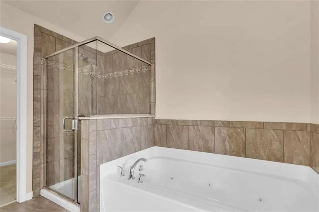 7335 Glisten Avenue, Atlanta, Georgia 30328, 3 Bedrooms Bedrooms, ,3 BathroomsBathrooms,Residential,Sold,7335 Glisten Avenue,7053637