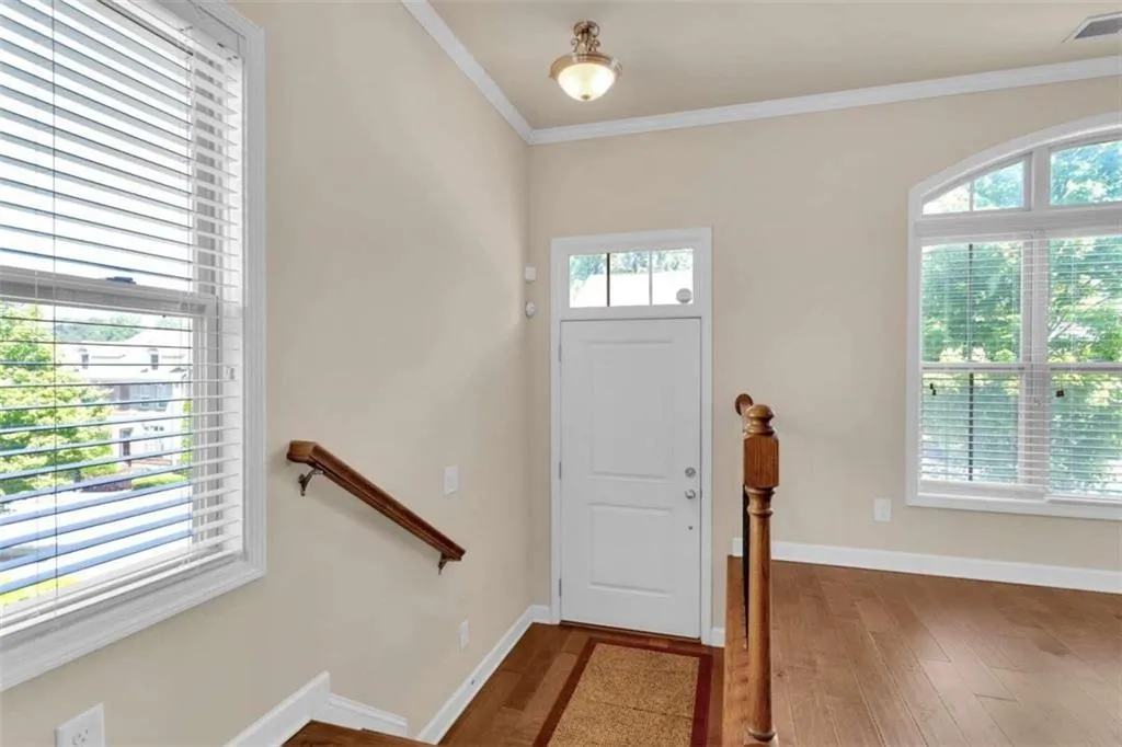 7335 Glisten Avenue, Atlanta, Georgia 30328, 3 Bedrooms Bedrooms, ,3 BathroomsBathrooms,Residential,Sold,7335 Glisten Avenue,7053637