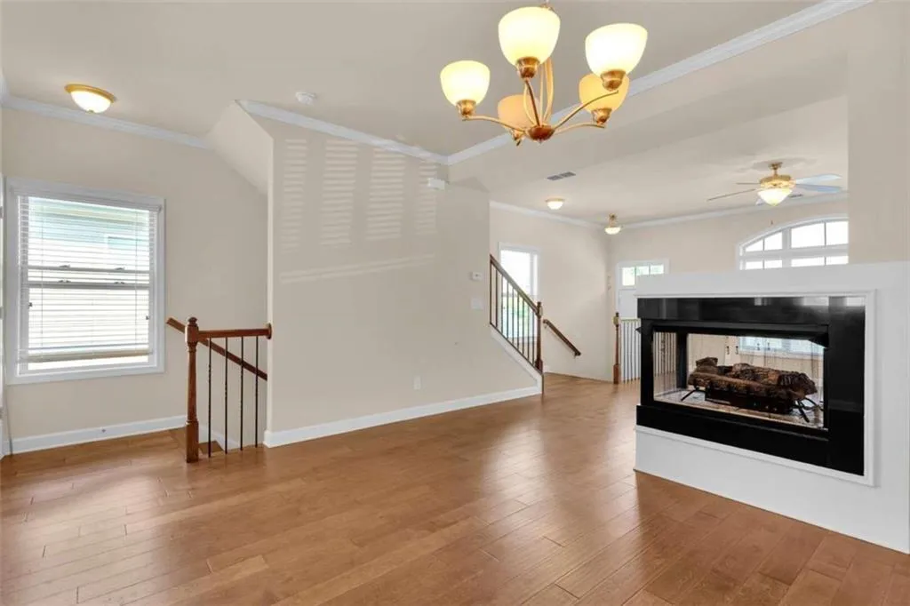 7335 Glisten Avenue, Atlanta, Georgia 30328, 3 Bedrooms Bedrooms, ,3 BathroomsBathrooms,Residential,Sold,7335 Glisten Avenue,7053637