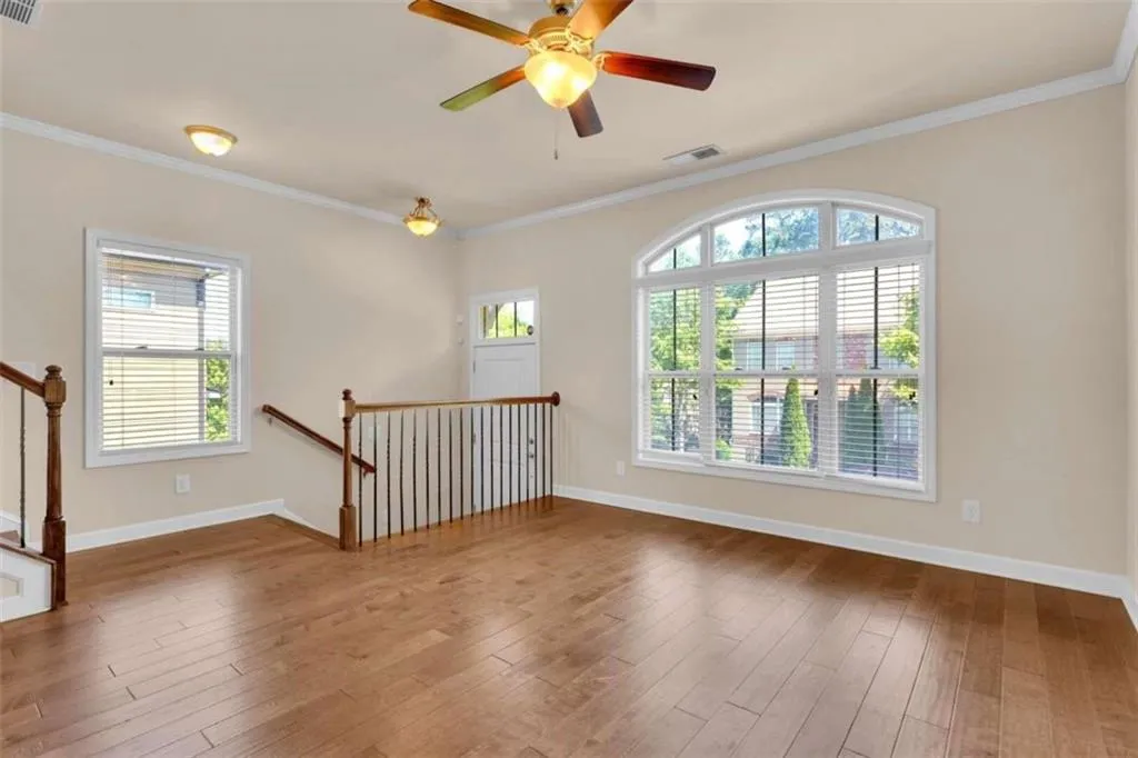 7335 Glisten Avenue, Atlanta, Georgia 30328, 3 Bedrooms Bedrooms, ,3 BathroomsBathrooms,Residential,Sold,7335 Glisten Avenue,7053637