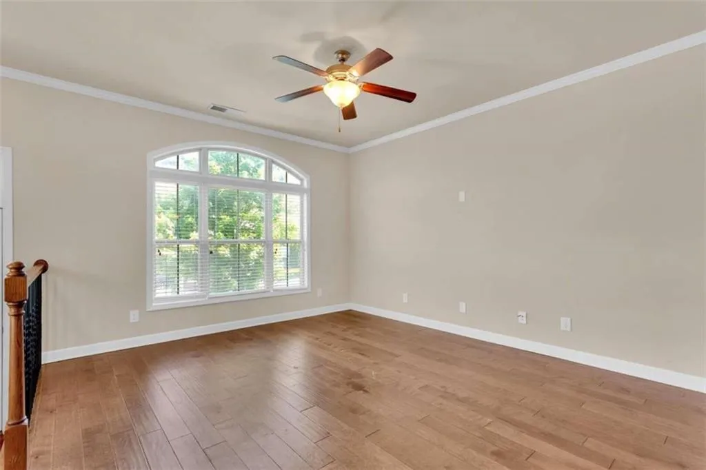 7335 Glisten Avenue, Atlanta, Georgia 30328, 3 Bedrooms Bedrooms, ,3 BathroomsBathrooms,Residential,Sold,7335 Glisten Avenue,7053637