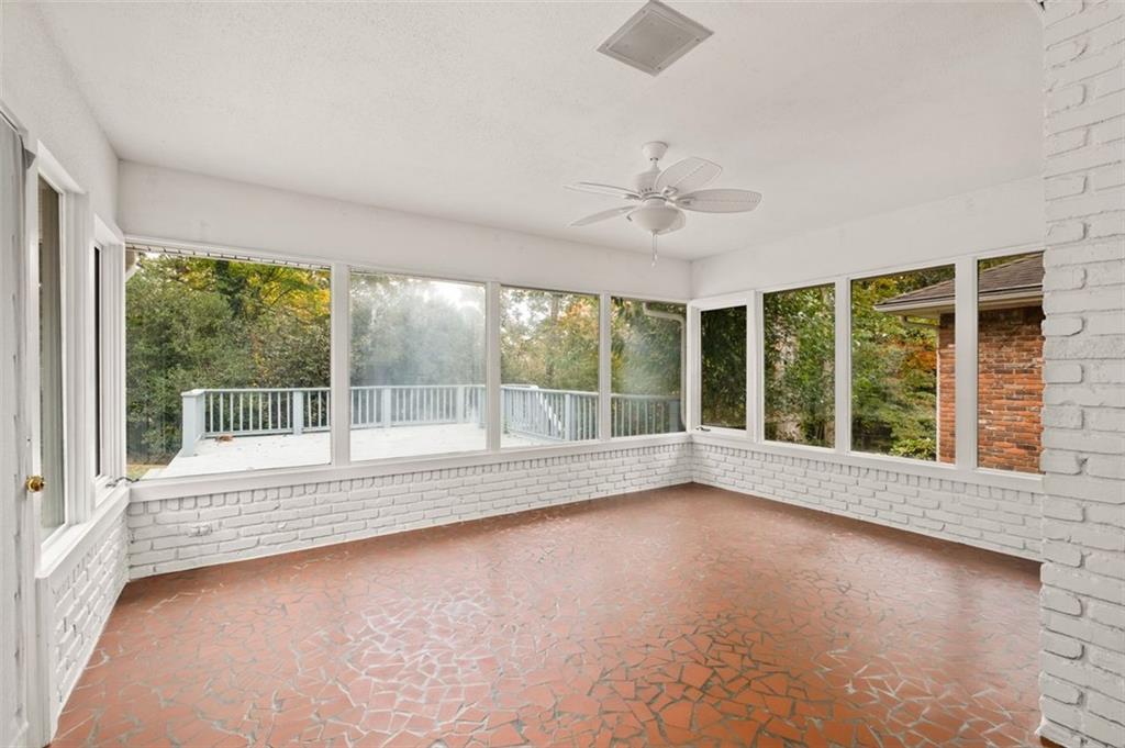 4765 BRINKLEY Lane, Sandy Springs, Georgia 30342, 4 Bedrooms Bedrooms, ,3 BathroomsBathrooms,Residential,Sold,4765 BRINKLEY Lane,7297858