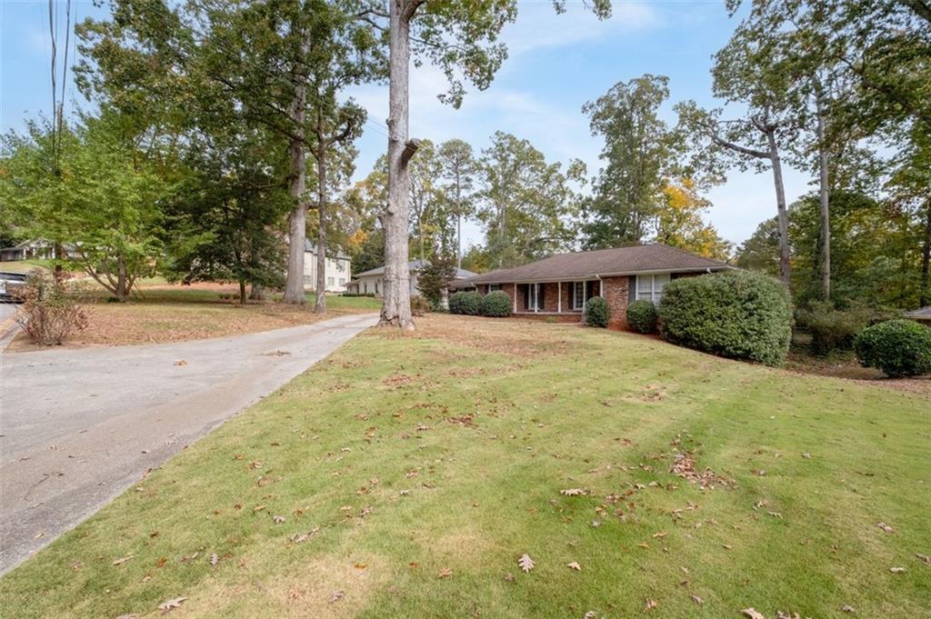 4765 BRINKLEY Lane, Sandy Springs, Georgia 30342, 4 Bedrooms Bedrooms, ,3 BathroomsBathrooms,Residential,Sold,4765 BRINKLEY Lane,7297858