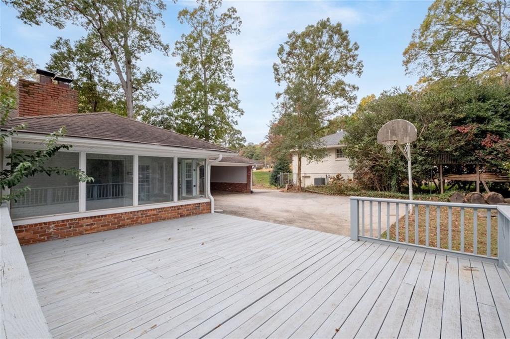 4765 BRINKLEY Lane, Sandy Springs, Georgia 30342, 4 Bedrooms Bedrooms, ,3 BathroomsBathrooms,Residential,Sold,4765 BRINKLEY Lane,7297858