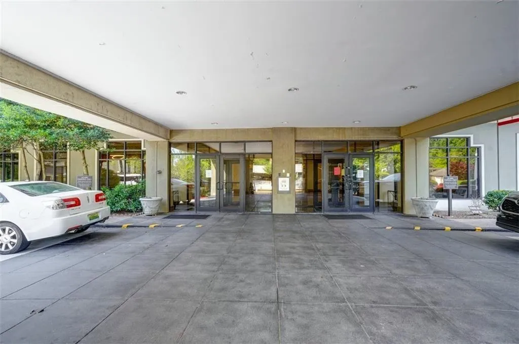 799 Hammond Drive Unit 426, Atlanta, Georgia 30328, 2 Bedrooms Bedrooms, ,2 BathroomsBathrooms,Residential,Sold,799 Hammond Drive Unit 426,7080273