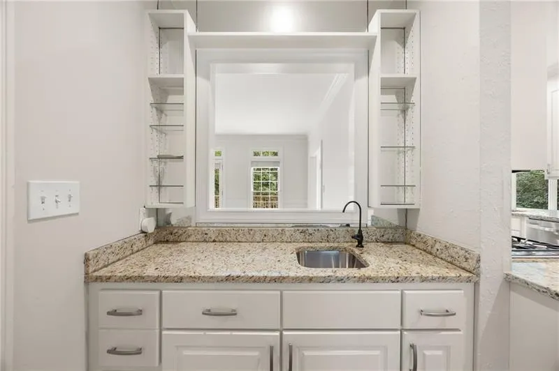19 Saratoga Place Ne, Atlanta, Georgia 30324, 5 Bedrooms Bedrooms, ,3 BathroomsBathrooms,Residential,For Sale,19 Saratoga Place Ne,7659470