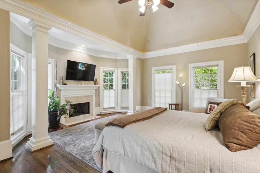 5630 Cross Gate Drive, Sandy Springs, Georgia 30327, 6 Bedrooms Bedrooms, ,4 BathroomsBathrooms,Residential,Sold,5630 Cross Gate Drive,7318441