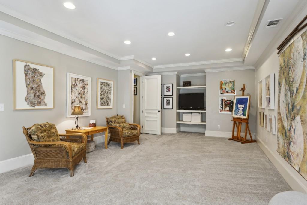 5630 Cross Gate Drive, Sandy Springs, Georgia 30327, 6 Bedrooms Bedrooms, ,4 BathroomsBathrooms,Residential,Sold,5630 Cross Gate Drive,7318441