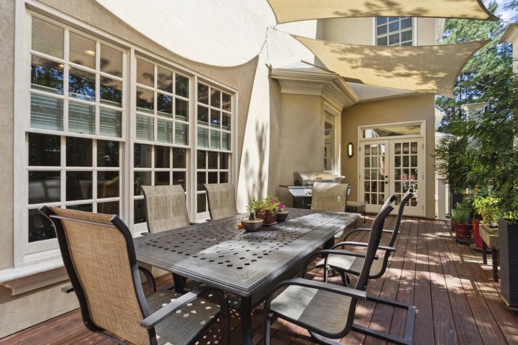 5630 Cross Gate Drive, Sandy Springs, Georgia 30327, 6 Bedrooms Bedrooms, ,4 BathroomsBathrooms,Residential,Sold,5630 Cross Gate Drive,7318441