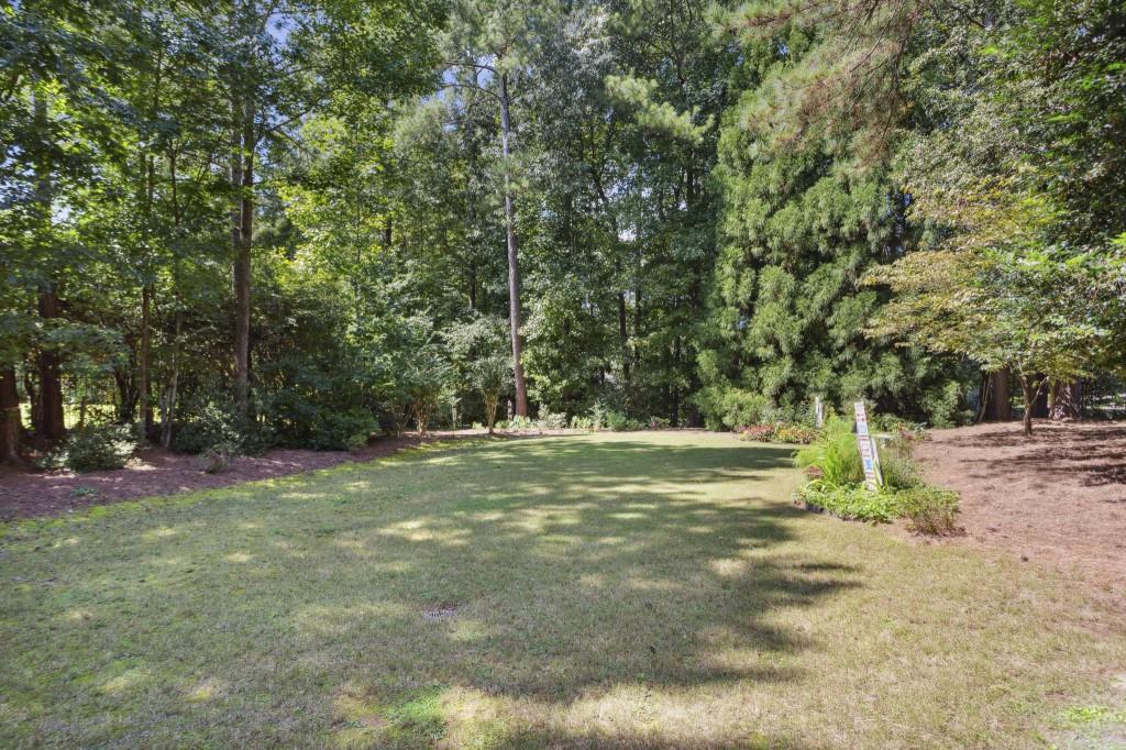 5630 Cross Gate Drive, Sandy Springs, Georgia 30327, 6 Bedrooms Bedrooms, ,4 BathroomsBathrooms,Residential,Sold,5630 Cross Gate Drive,7318441