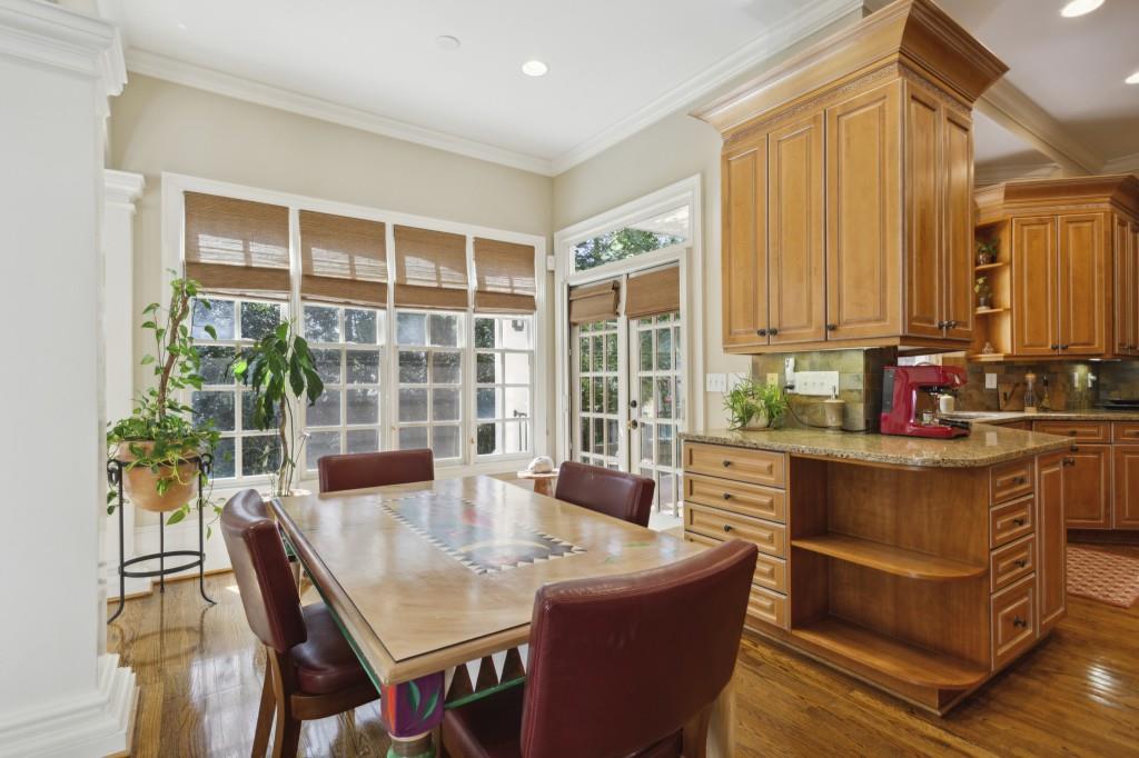 5630 Cross Gate Drive, Sandy Springs, Georgia 30327, 6 Bedrooms Bedrooms, ,4 BathroomsBathrooms,Residential,Sold,5630 Cross Gate Drive,7318441