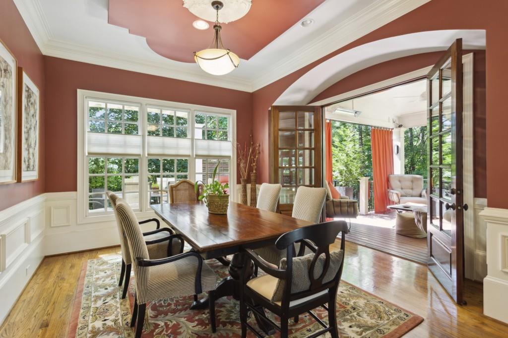 5630 Cross Gate Drive, Sandy Springs, Georgia 30327, 6 Bedrooms Bedrooms, ,4 BathroomsBathrooms,Residential,Sold,5630 Cross Gate Drive,7318441