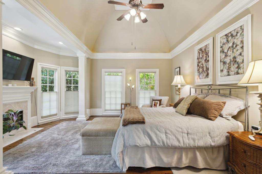 5630 Cross Gate Drive, Sandy Springs, Georgia 30327, 6 Bedrooms Bedrooms, ,4 BathroomsBathrooms,Residential,Sold,5630 Cross Gate Drive,7318441