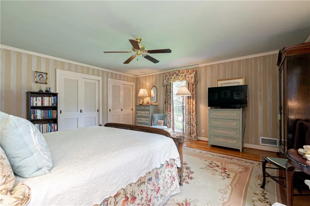 100 Forrest Lake Drive Nw, Atlanta, Georgia 30327, 5 Bedrooms Bedrooms, ,3 BathroomsBathrooms,Residential,Sold,100 Forrest Lake Drive Nw,6732731