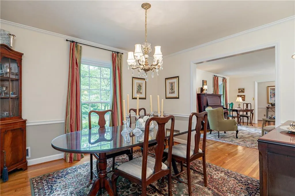 100 Forrest Lake Drive Nw, Atlanta, Georgia 30327, 5 Bedrooms Bedrooms, ,3 BathroomsBathrooms,Residential,Sold,100 Forrest Lake Drive Nw,6732731