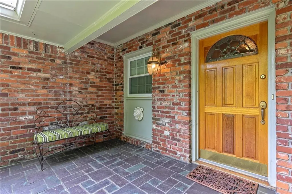 100 Forrest Lake Drive Nw, Atlanta, Georgia 30327, 5 Bedrooms Bedrooms, ,3 BathroomsBathrooms,Residential,Sold,100 Forrest Lake Drive Nw,6732731