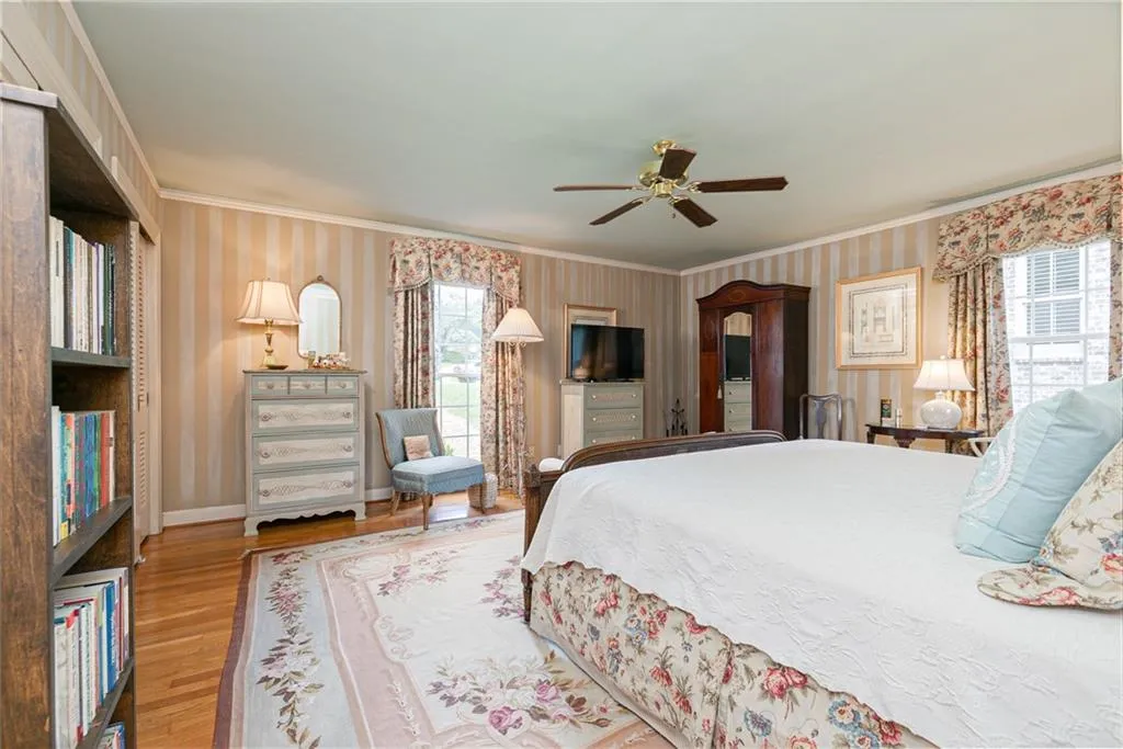 100 Forrest Lake Drive Nw, Atlanta, Georgia 30327, 5 Bedrooms Bedrooms, ,3 BathroomsBathrooms,Residential,Sold,100 Forrest Lake Drive Nw,6732731