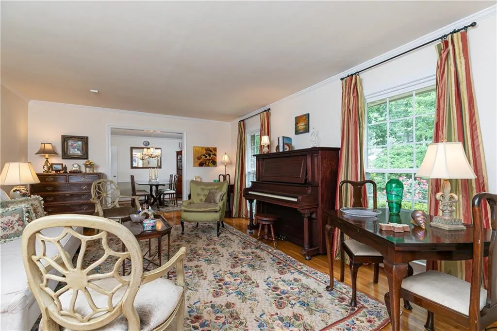 100 Forrest Lake Drive Nw, Atlanta, Georgia 30327, 5 Bedrooms Bedrooms, ,3 BathroomsBathrooms,Residential,Sold,100 Forrest Lake Drive Nw,6732731