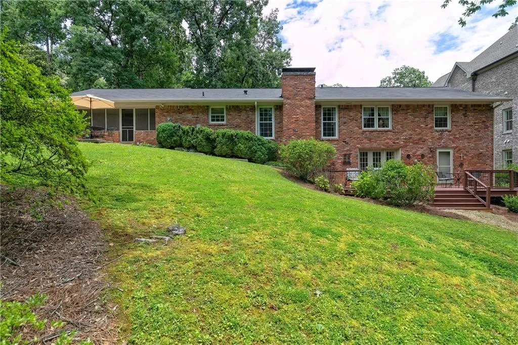 100 Forrest Lake Drive Nw, Atlanta, Georgia 30327, 5 Bedrooms Bedrooms, ,3 BathroomsBathrooms,Residential,Sold,100 Forrest Lake Drive Nw,6732731
