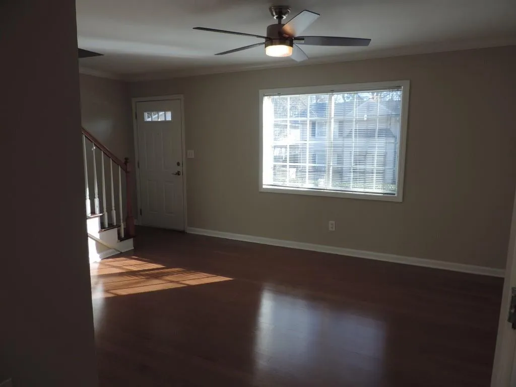 6940 Roswell Road Unit 23a, Sandy Springs, Georgia 30328, 2 Bedrooms Bedrooms, ,1 BathroomBathrooms,Residential,Sold,6940 Roswell Road Unit 23a,7166385