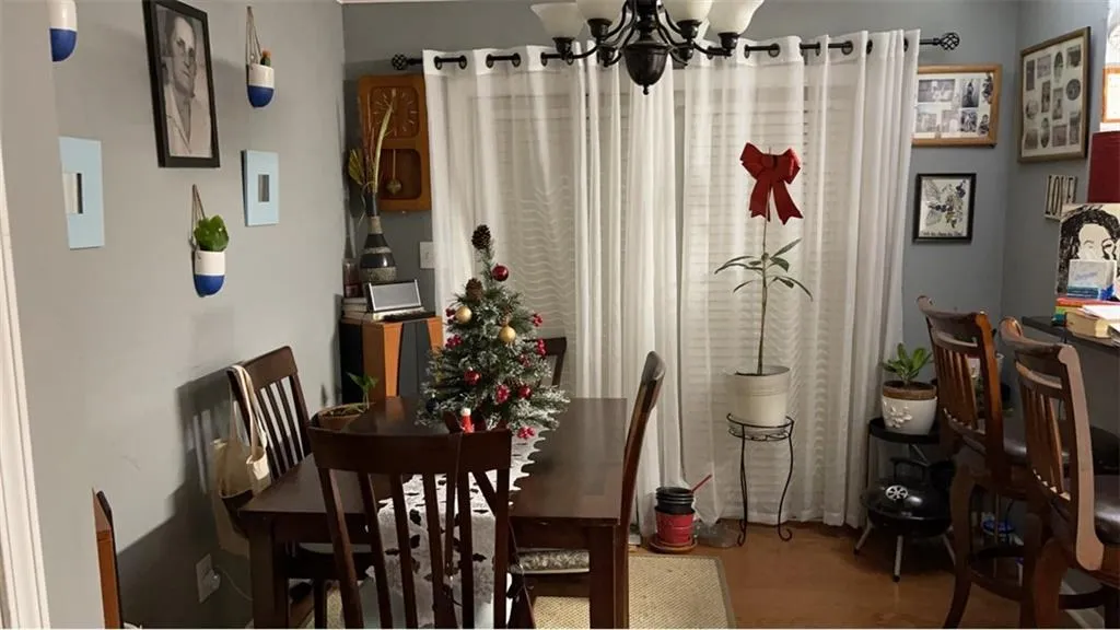 6940 Roswell Road Unit 23a, Sandy Springs, Georgia 30328, 2 Bedrooms Bedrooms, ,1 BathroomBathrooms,Residential,Sold,6940 Roswell Road Unit 23a,7166385