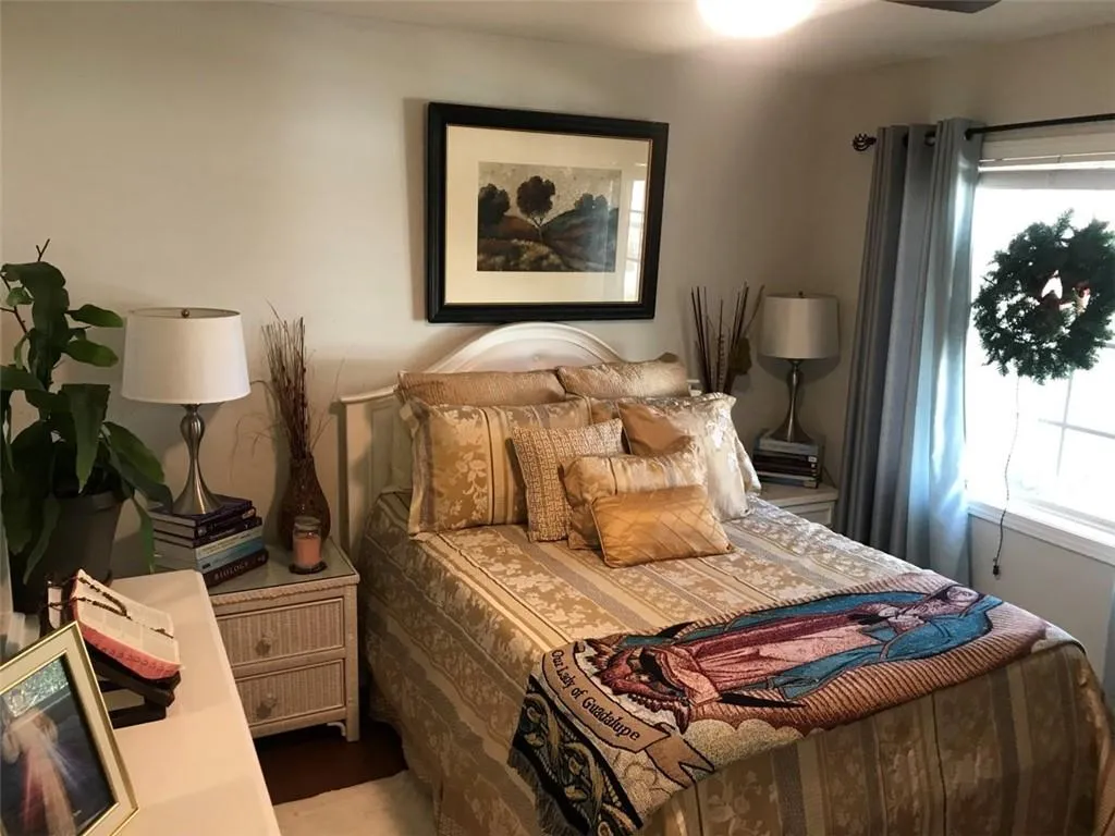 6940 Roswell Road Unit 23a, Sandy Springs, Georgia 30328, 2 Bedrooms Bedrooms, ,1 BathroomBathrooms,Residential,Sold,6940 Roswell Road Unit 23a,7166385