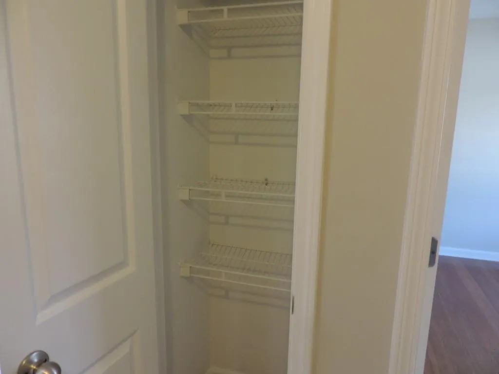 6940 Roswell Road Unit 23a, Sandy Springs, Georgia 30328, 2 Bedrooms Bedrooms, ,1 BathroomBathrooms,Residential,Sold,6940 Roswell Road Unit 23a,7166385