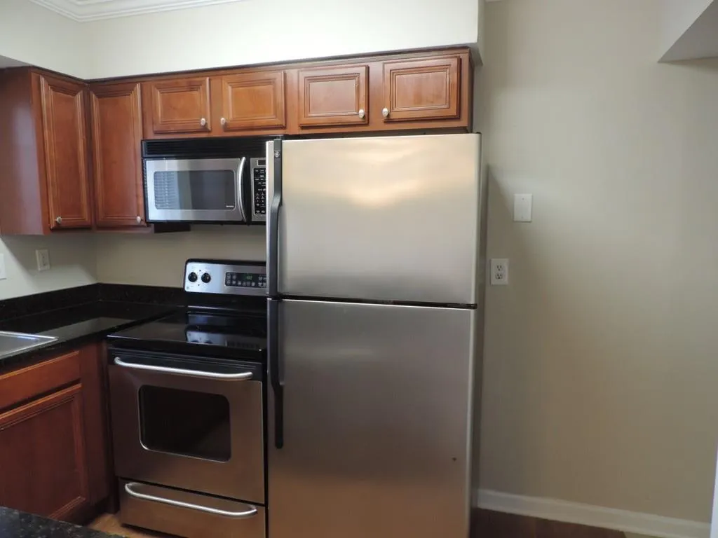 6940 Roswell Road Unit 23a, Sandy Springs, Georgia 30328, 2 Bedrooms Bedrooms, ,1 BathroomBathrooms,Residential,Sold,6940 Roswell Road Unit 23a,7166385