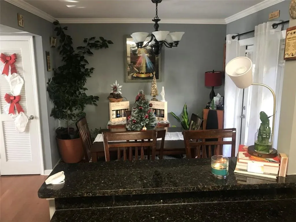 6940 Roswell Road Unit 23a, Sandy Springs, Georgia 30328, 2 Bedrooms Bedrooms, ,1 BathroomBathrooms,Residential,Sold,6940 Roswell Road Unit 23a,7166385