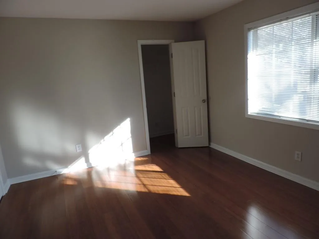 6940 Roswell Road Unit 23a, Sandy Springs, Georgia 30328, 2 Bedrooms Bedrooms, ,1 BathroomBathrooms,Residential,Sold,6940 Roswell Road Unit 23a,7166385