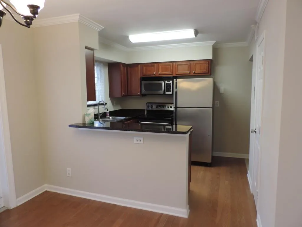 6940 Roswell Road Unit 23a, Sandy Springs, Georgia 30328, 2 Bedrooms Bedrooms, ,1 BathroomBathrooms,Residential,Sold,6940 Roswell Road Unit 23a,7166385