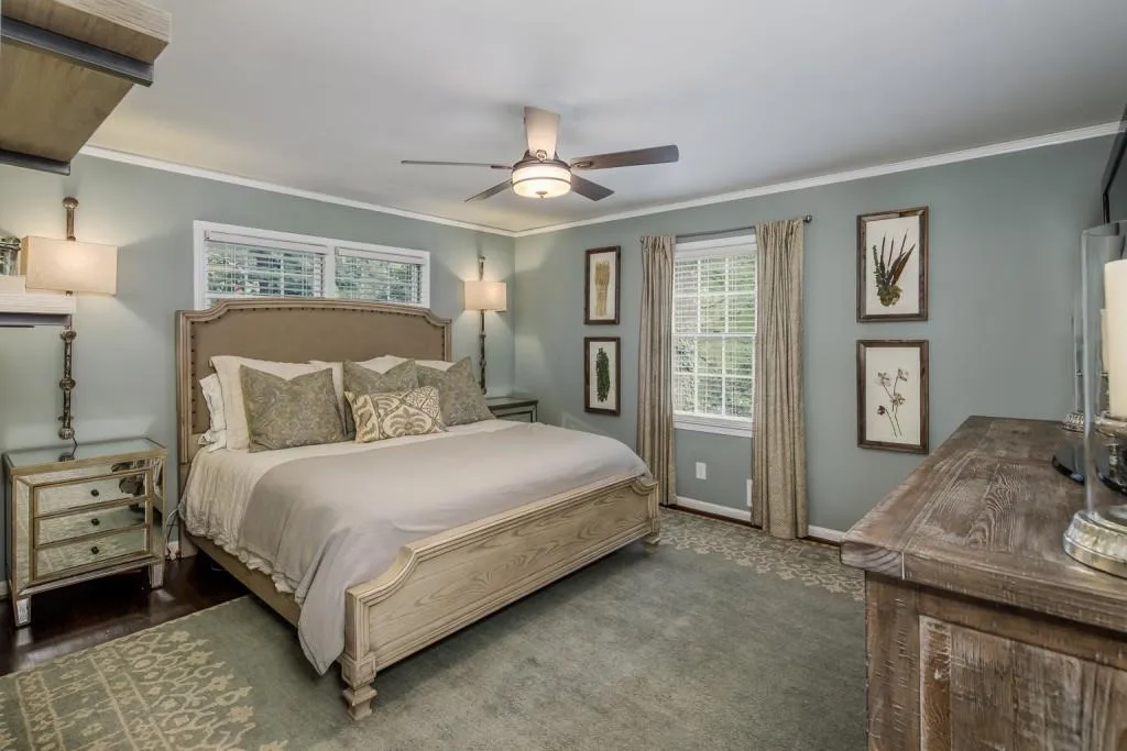 385 Castleridge Drive, Sandy Springs, Georgia 30342, 4 Bedrooms Bedrooms, ,3 BathroomsBathrooms,Residential,Sold,385 Castleridge Drive,6865437