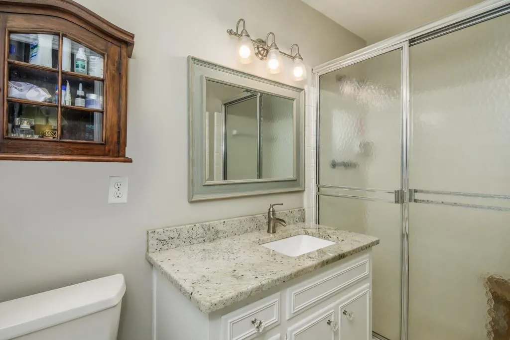 385 Castleridge Drive, Sandy Springs, Georgia 30342, 4 Bedrooms Bedrooms, ,3 BathroomsBathrooms,Residential,Sold,385 Castleridge Drive,6865437