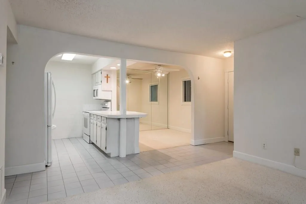 1305 Old Hammond Chase, Sandy Springs, Georgia 30350, 1 Bedroom Bedrooms, ,1 BathroomBathrooms,Residential,Sold,1305 Old Hammond Chase,6033950