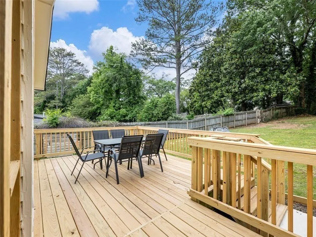 1660 Dresden Drive Ne, Brookhaven, Georgia 30319, 3 Bedrooms Bedrooms, ,3 BathroomsBathrooms,Residential,For Sale,1660 Dresden Drive Ne,7649959