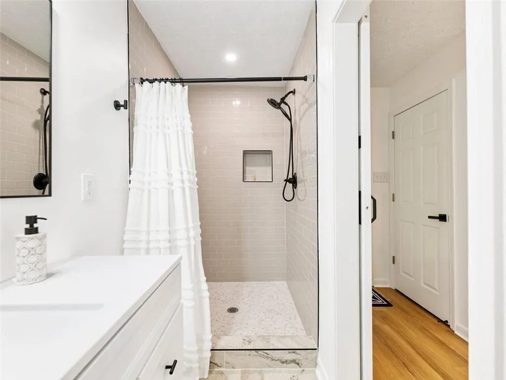Primary ensuite