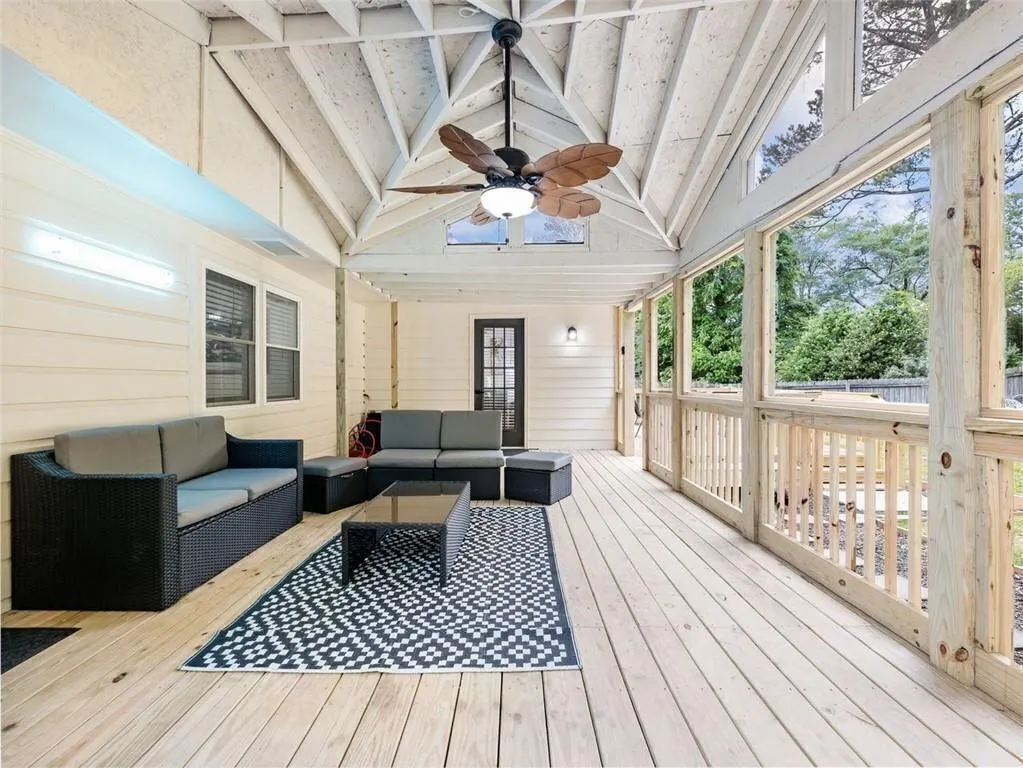 1660 Dresden Drive Ne, Brookhaven, Georgia 30319, 3 Bedrooms Bedrooms, ,3 BathroomsBathrooms,Residential,For Sale,1660 Dresden Drive Ne,7649959