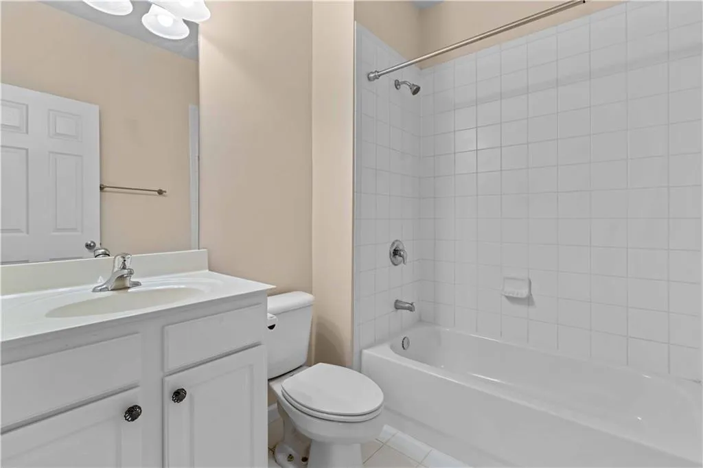 1973 Cobblestone Circle Ne, Brookhaven, Georgia 30319, 3 Bedrooms Bedrooms, ,3 BathroomsBathrooms,Residential,For Sale,1973 Cobblestone Circle Ne,7628908