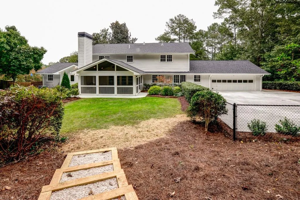 6120 Riverwood Drive, Sandy Springs, Georgia 30328, 6 Bedrooms Bedrooms, ,4 BathroomsBathrooms,Residential,Sold,6120 Riverwood Drive,5703935