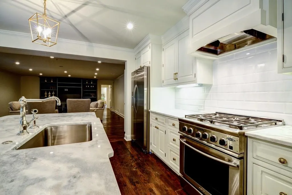 6120 Riverwood Drive, Sandy Springs, Georgia 30328, 6 Bedrooms Bedrooms, ,4 BathroomsBathrooms,Residential,Sold,6120 Riverwood Drive,5703935