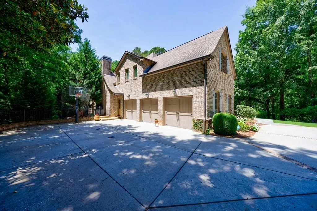 60 Burdette Road, Atlanta, Georgia 30327, 6 Bedrooms Bedrooms, ,6 BathroomsBathrooms,Residential,Sold,60 Burdette Road,7434564